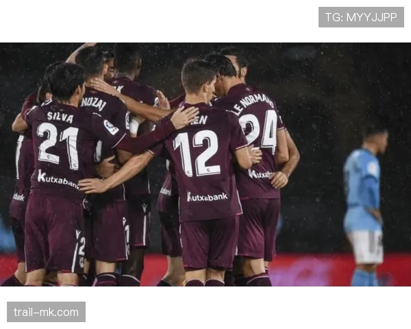 梅里诺赛场表现出色，激烈角逐冠军引发广泛关注