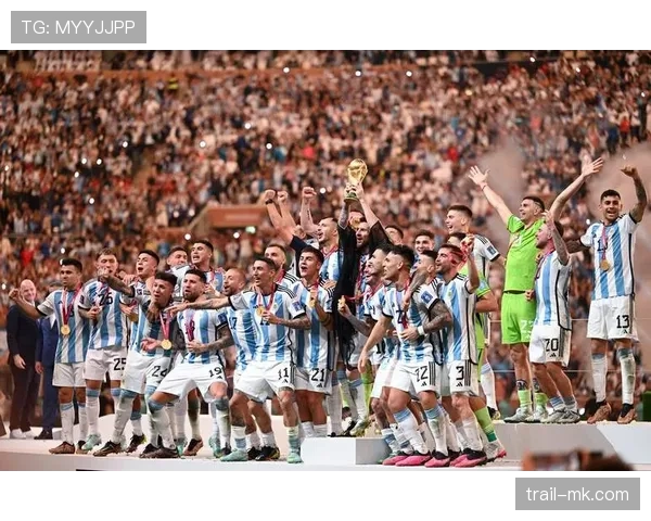 阿根廷队战术创新引热议,引领世界杯赛场新潮流 阿根廷队战术创新引热议,引领世界杯赛场新潮流