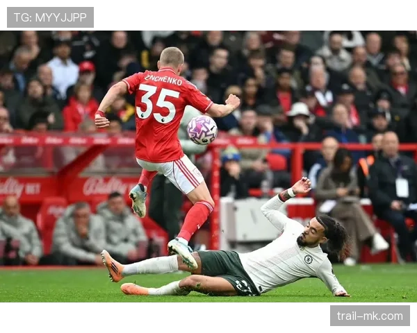 阿森纳展示强势复苏状态,持续保持英超积分榜领先位置 阿森纳展示强势复苏状态,持续保持英超积分榜领先位置