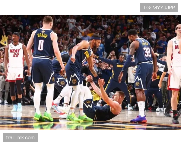 海耶斯利用挡拆拉开空间提升得分效率明显超过队友