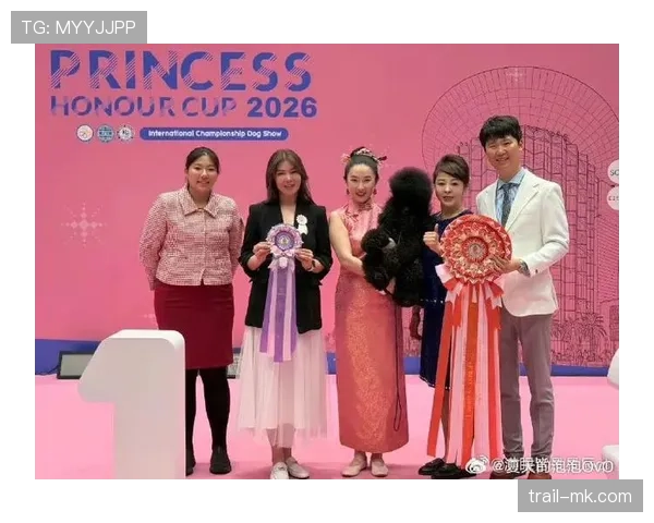 杨威平时一副邻家大叔样，比赛一上场直接变身霸气场霸，这反差也太让人嗑了吧！